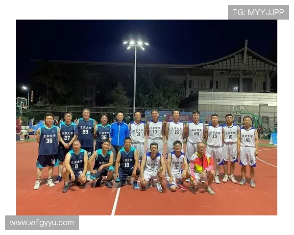 武汉篮球队团队协作新模式引发热议助力球队崛起与发展