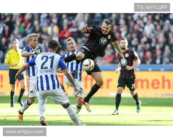 图卢兹与奈斯的精彩对决揭示法甲联赛的竞争激烈与球队实力的较量