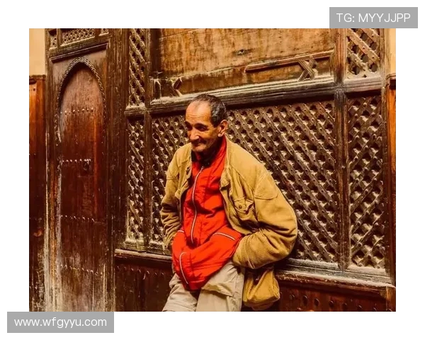 摩洛哥与伊朗队服颜色对比分析展现各自独特风格与文化背景