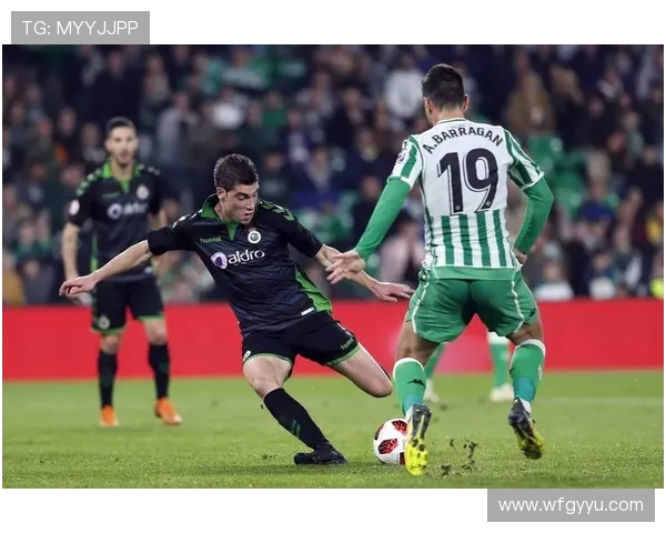 桑坦德竞技与贝蒂斯激战在即谁能在西甲赛场上笑到最后