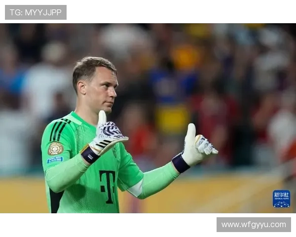 诺伊尔：从守门员到传奇，足球世界的无畏守护者与荣耀之路