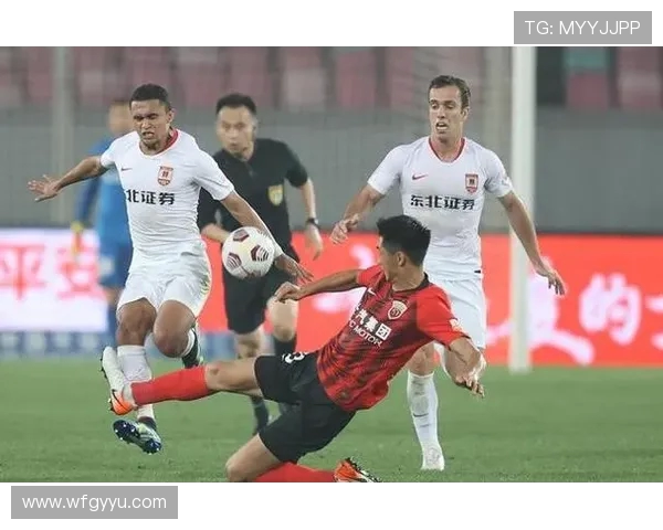 重庆极限运动队与上海极限运动队赛后复盘分析意识碰撞与战术思考