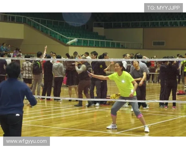 重庆羽毛球队包夹战术的创新与发展探讨分析